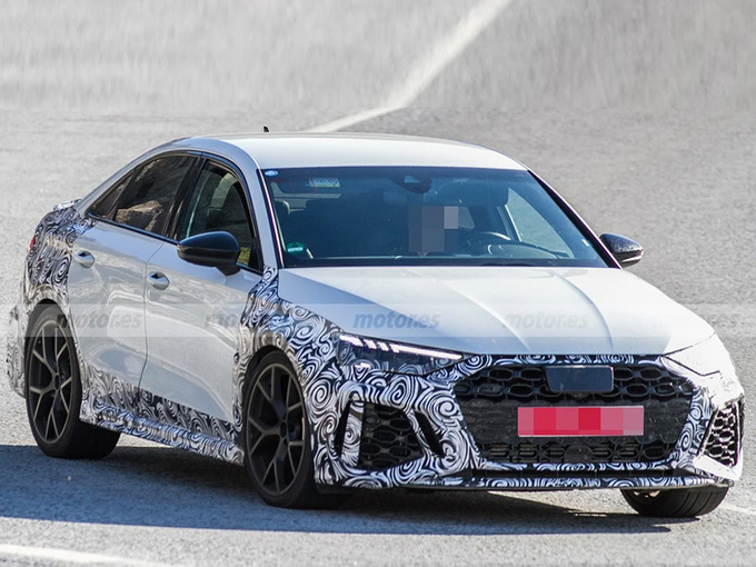 奥迪全新一代RS3曝光搭2.5T引擎/年内发布-图1