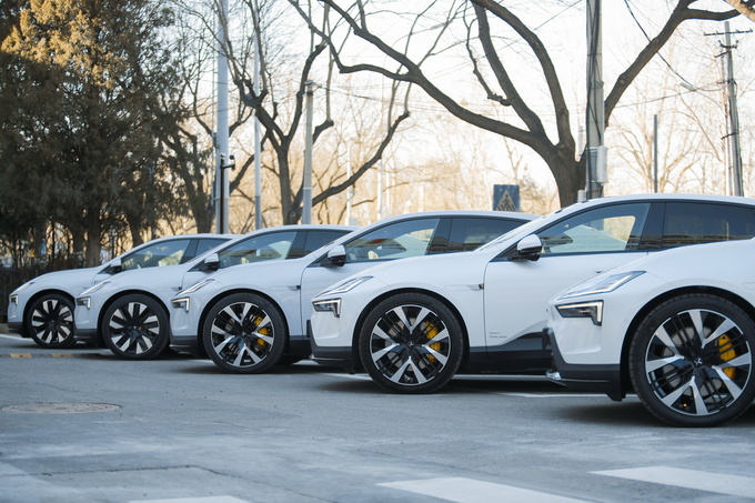 极星Polestar 4开启全国交付 29.99万起 北京最大交付中心营业-图3