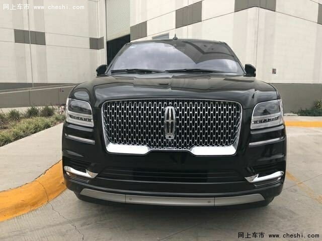 18林肯领航员总统版 全尺寸七座陆地方舟-图1