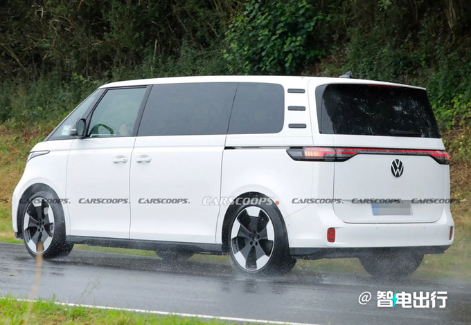 大众新款MPV曝光国产尺寸加长/比腾势D9好看-图6