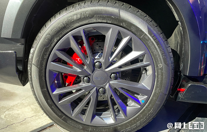 哪吒V两款新车型上市造型更精致 7.29万起售-图8