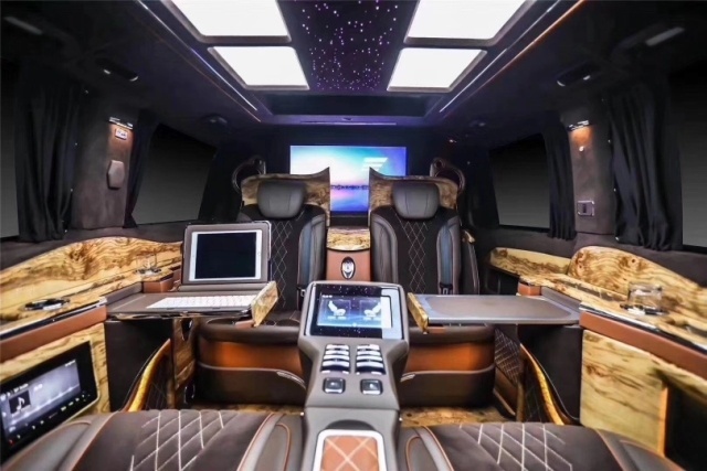 2018款奔驰V250 高端内舱升级体验新驾感-图4