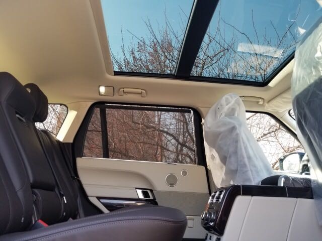 18款路虎揽胜行政3.0汽油加长现车优惠-图9