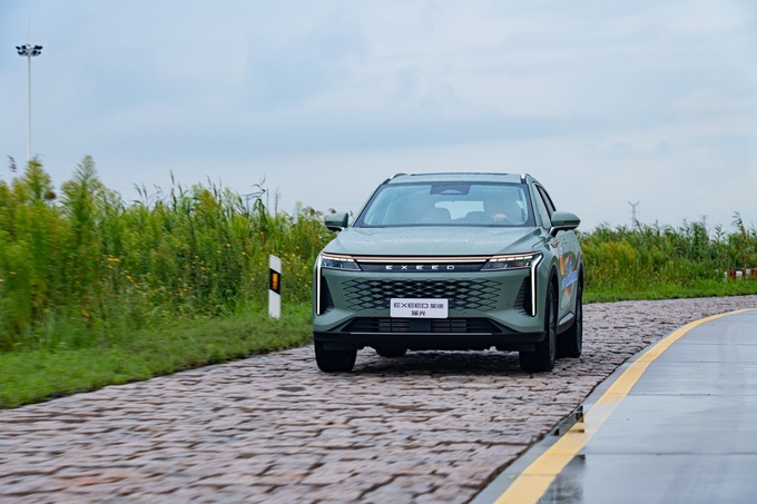 星途瑶光斩获2023中国十佳底盘不愧20万级价格40万级价值-图4