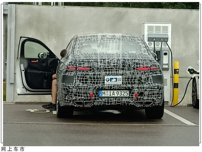 宝马7系全新谍照前脸换分体式大灯/配电子门把手-图4