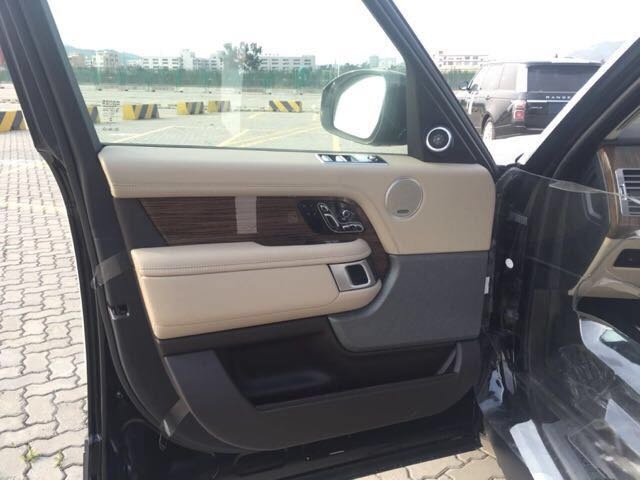 18款路虎揽胜行政3.0汽油加长现车优惠-图10