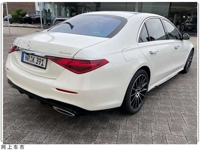 奔驰全新S级实拍配智能激光大灯/后排独立座椅-图3