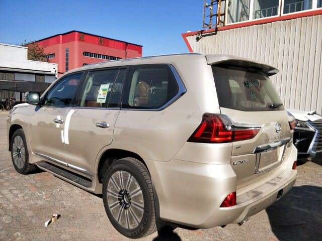 18款雷克萨斯LX570 质量保证可分期办理-图3
