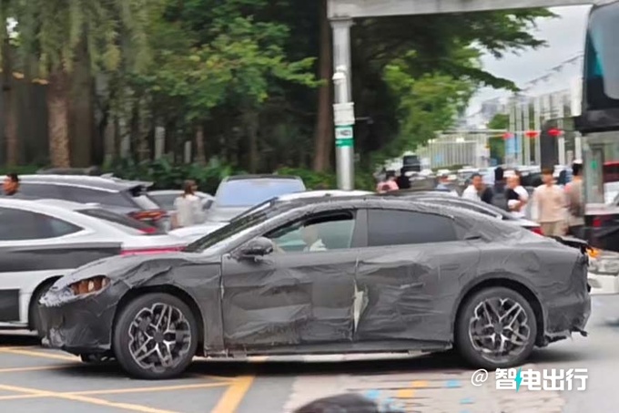赵长江腾势轿车10月公布替代保时捷Panamera-图3