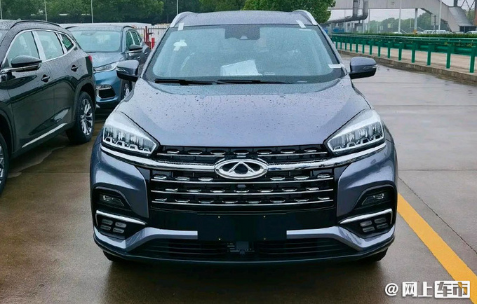 奇瑞新款瑞虎8下月上市 增2.0T版本 价格比1.6T便宜-图2