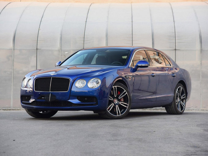 2018款宾利飞驰到店 新行情最高降价25万-图1