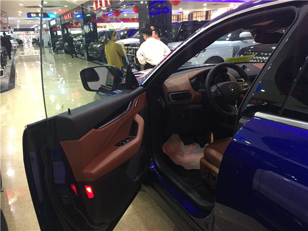 18玛莎拉蒂莱万特 气派豪华SUV惊艳全场-图8