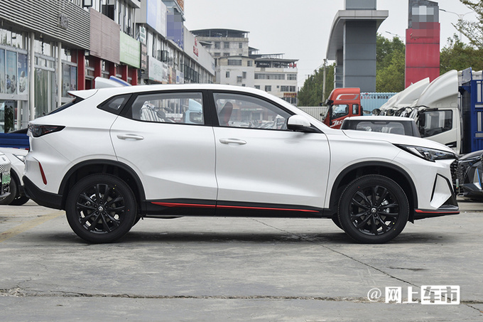 上市即优惠长安第二代X5 PLUS限时售7.39万起-图2