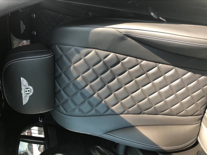 18款宾利飞驰V8S配置 双色亮点优势分析-图6