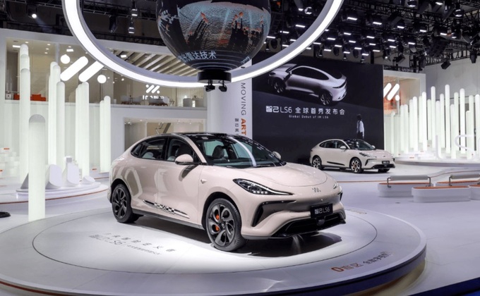 智己刘涛实力超越Model YLS6是100万内最强6系-图2