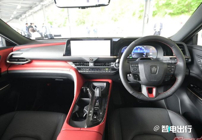 丰田皇冠首款SUV实车现身进口引入/价格媲美Q5L-图5