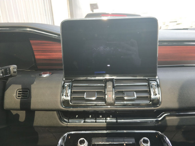 18款加版林肯领航员 豪华SUV特惠享不停-图5