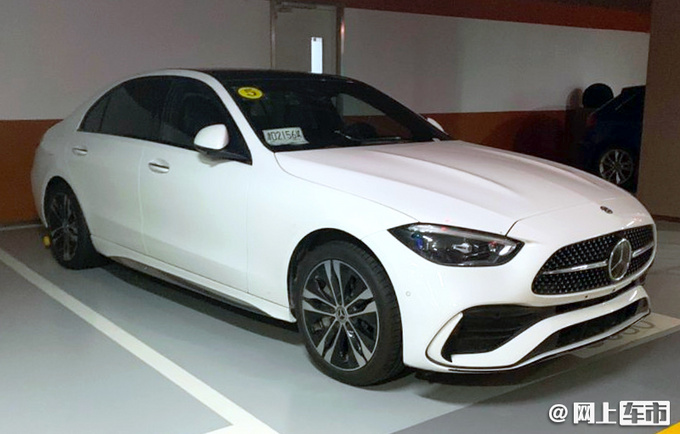 奔驰全新C级插混版国内实拍 预计搭载2.0T发动机-图2