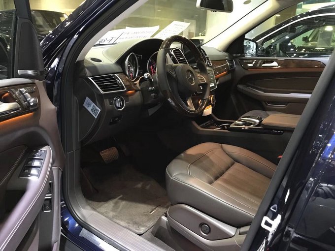 18款奔驰GLS450 不凡驾乘体验等你来感受-图5