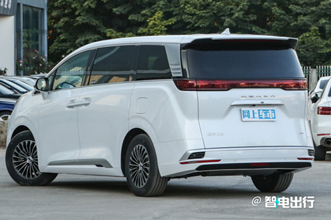 腾势D9销量破十万赵长江不换代将涨价二手更保值-图3