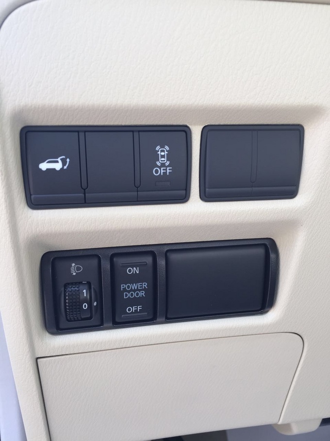 2018款日产途乐4.0 性价比之王竞争陆巡-图8