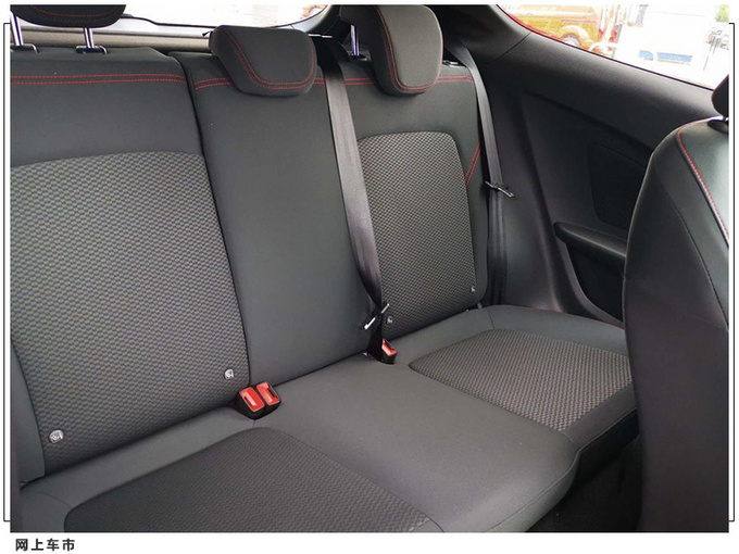 福特小号福克斯实拍搭1.0T/配运动外观套件-图6