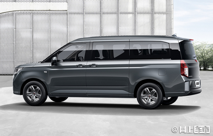 五菱全新MPV内饰曝光配1.5T+6速手动 8月上市-图2