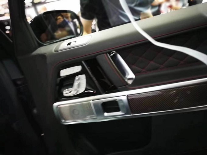 19款奔驰G63独家解读价格 全新改款性能-图8