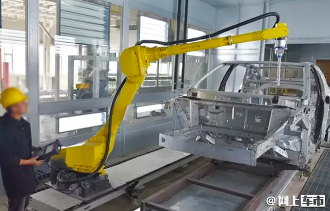 奇瑞新能源蚂蚁轿车版曝光 外观酷似上汽智己L7-图4