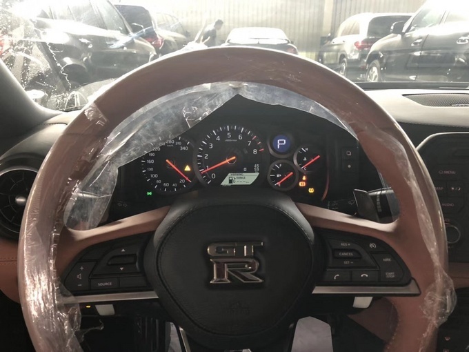 新款日产战神GTR 超大马力跑车称霸赛道-图5