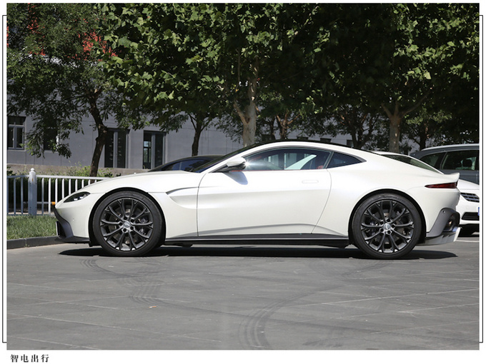 布加迪新车渲染图双门轿跑设计/Chiron同款格栅-图5