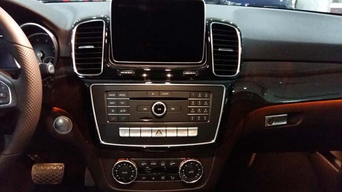 2018款奔驰GLE400 设计前卫爆款锋芒毕露-图9