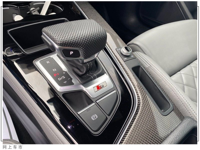 奥迪新款S4到店实拍搭3.0T引擎/内饰更运动-图5