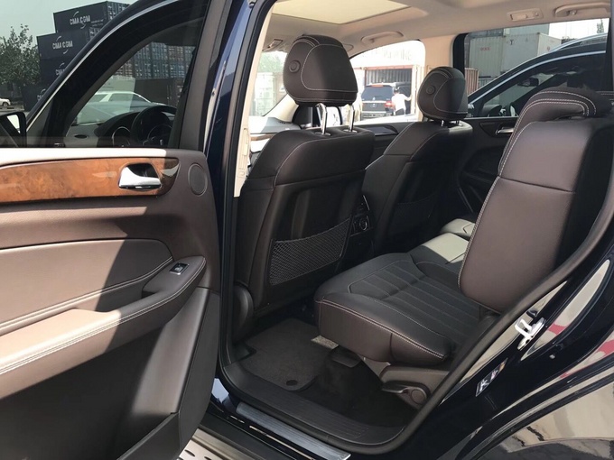 18款奔驰GLS450行情 高档越野车优势惊人-图8