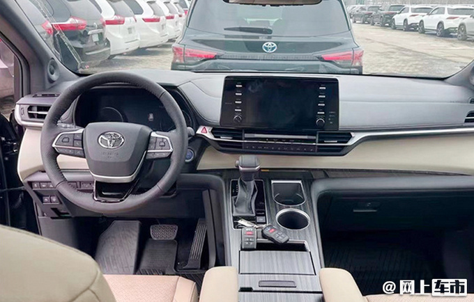 广汽丰田赛那国内实拍 预计26万起售 四季度上市-图4