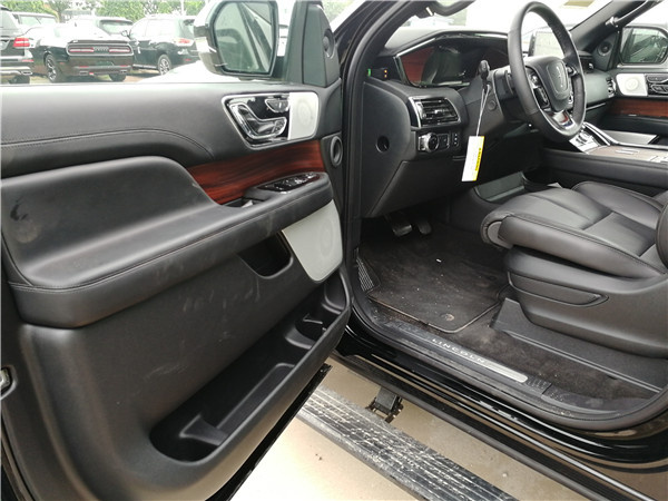 林肯领航员旗舰SUV车型 全新登港询底价-图5