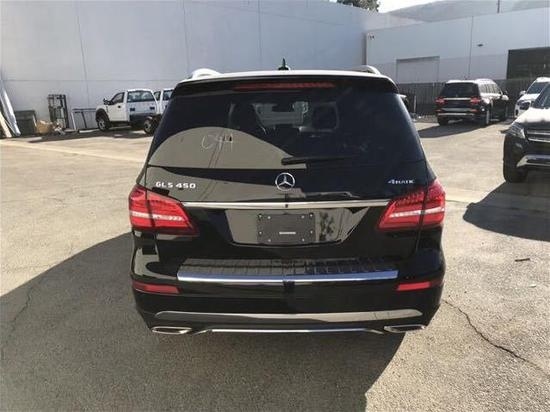 18款奔驰GLS450降价中 独特气质爱不释手-图3