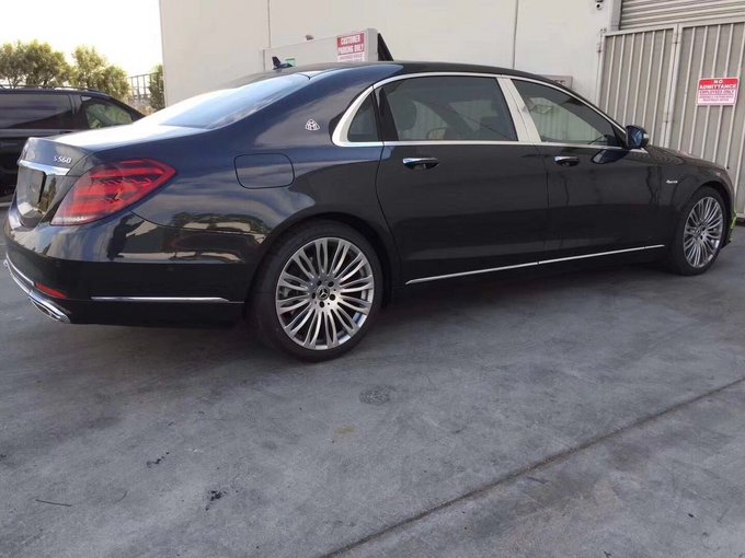 新款奔驰迈巴赫S560 现车全国上牌最实惠-图3