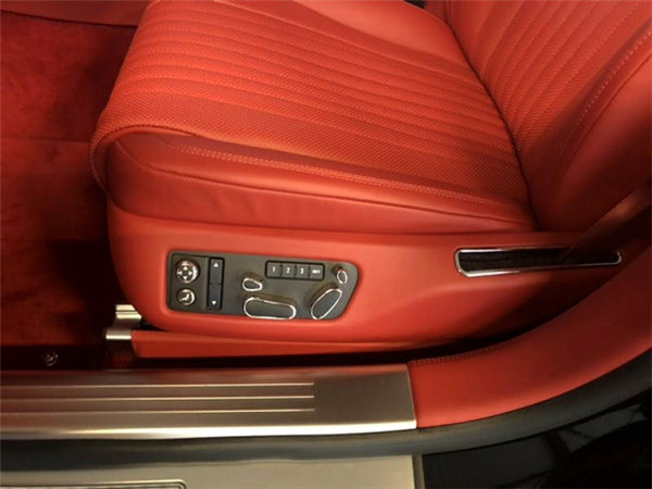 2018款宾利飞驰V8S津港购车 惊喜优惠多-图6