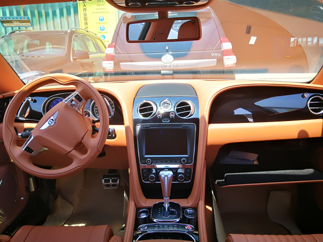 18款宾利飞驰配置 经典优雅彰显不凡品质-图9