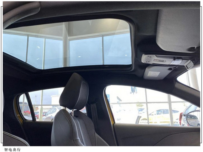 标致全新e-208进店实拍点阵式格栅/配全景天窗-图5