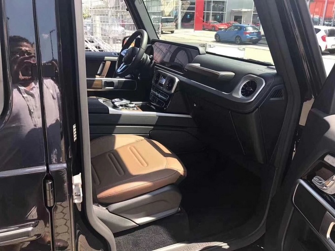 2019款奔驰G500成就男人的梦想 港口价格-图11