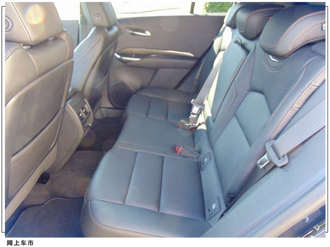 凯迪拉克XT4海外实拍搭2.0T引擎价格十分亲民-图6