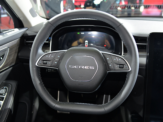 续航超1000km/华为技术加持 赛力斯华为智选SF5实拍-图8