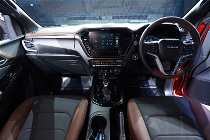 泰国五十铃D-MAX上新款外观升级售价增加动力依旧1.9/3.0T-图6