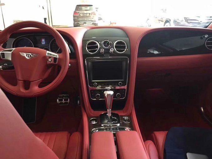 18款宾利飞驰4.0T卖点分析 底价促销全国-图8