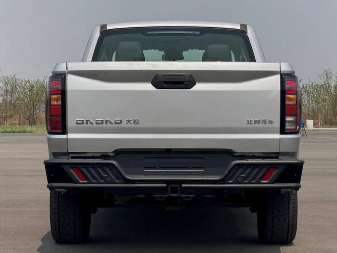 江铃大道2款新车型工信部过审拥有全新外观-图2