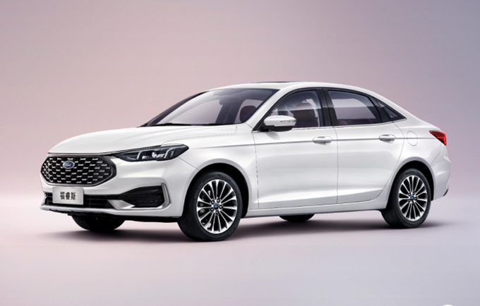 长安福特新福睿斯4月12日预售 尺寸加长 或8万起售-图1