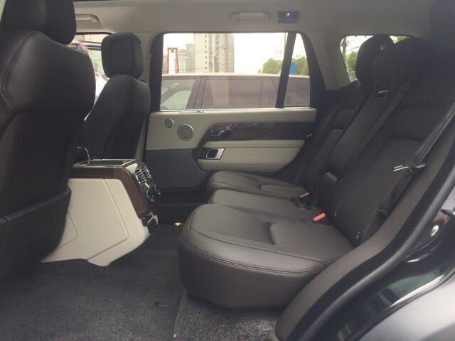 18款路虎揽胜行政3.0加长Vogue 直降巨献-图9