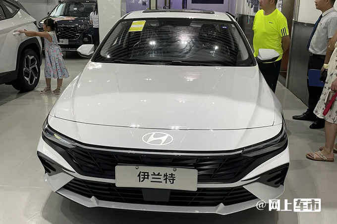 现代新伊兰特到店实拍2种外观套件 或售10.28万起-图12